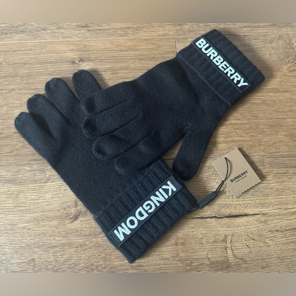 BURBERRY-AUTHENTIC (NWT) Unisex Black Cashmere Knit Gloves with Embroidery - Picture 15 of 15